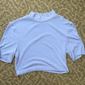 Small cropped tee